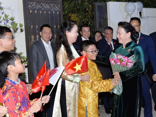 Vietnam wants to send more Vietnamese workers to Qatar: NA leader