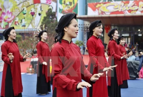 Special Xoan singing shows for visitors to Hung Kings Temple Festival