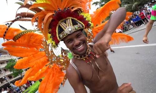 Street carnival fascinates in Sam Son beach town
