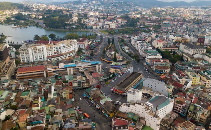 77 architects file petition against Da Lat makeover plan