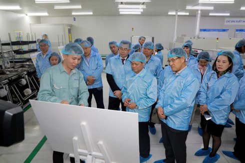 Samsung to help train over 100 experts for supporting industries in 2019