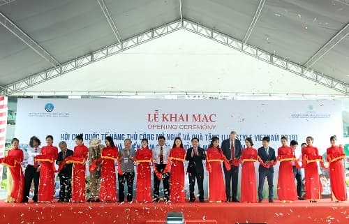 Breakthroughs for development of handicraft exports