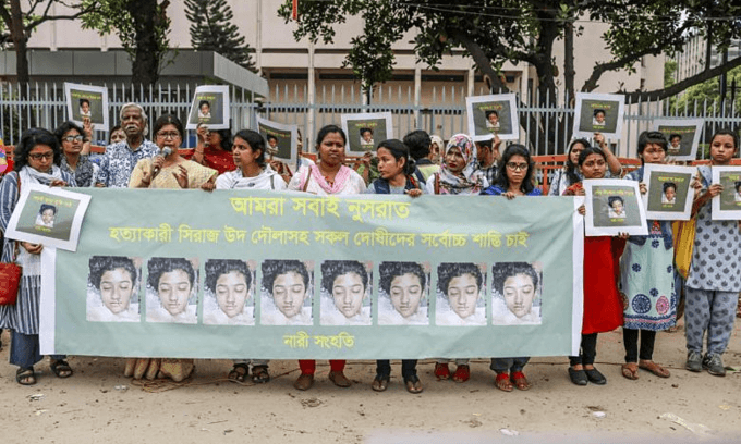 Bangladesh girl burned to death on teacher's order: police
