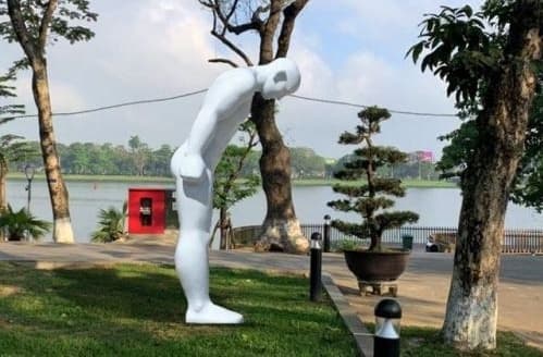 South Korean gift has Vietnam officials scratching their heads