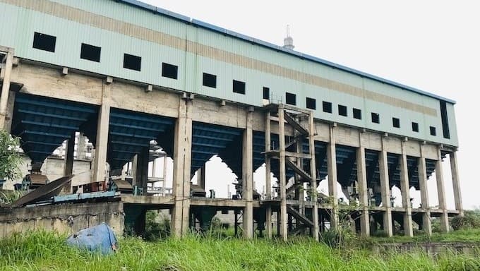 Arrest warrants issued for ex steel execs