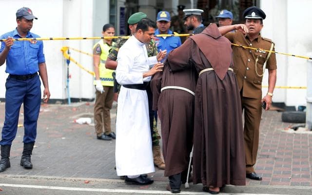 Easter Day bombs kill 138 in attacks on Sri Lankan churches, hotels