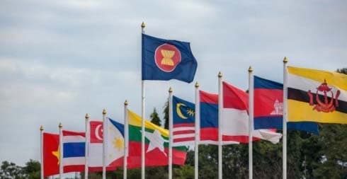 Vietnam ready for double mission to secure world peace, prosperity