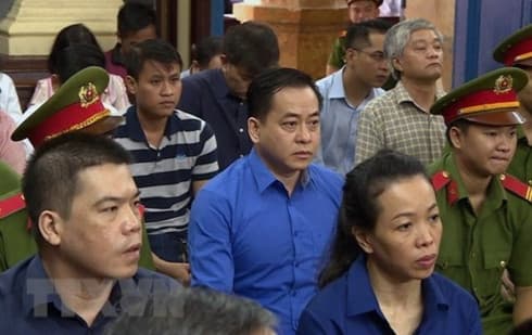 Court postpones Dong A Bank appeal due to absence of defendants