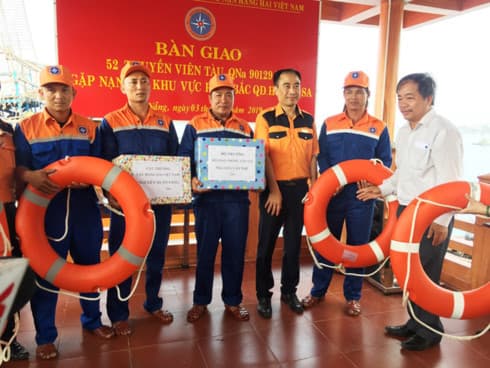52 fishermen rescued after days at sea