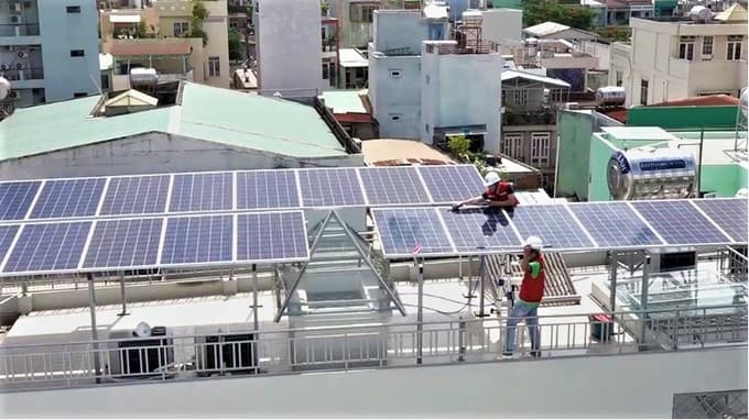 Decks cleared for Saigon to pay consumers for rooftop solar power
