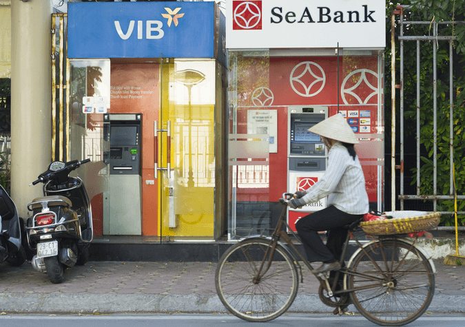 Tax incentives can speed up cashless payment in Vietnam