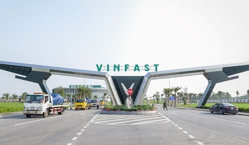 Vietnam’s first carmaker to launch nonprofit electric bus service