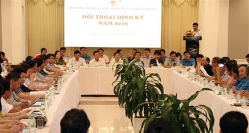 Dialogue seeks ways to improve labour safety, hygiene