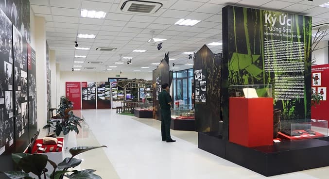 Hanoi exhibition walks legendary Vietnam War trail