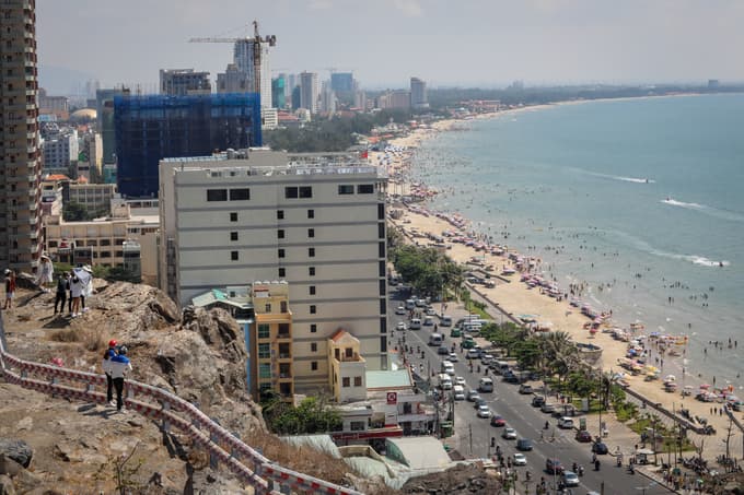 Want panoramic views of Vung Tau? Head for Piggie Hill