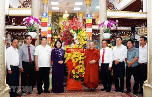 Vice President praises Vietnamese Buddhism for contribution to national construction