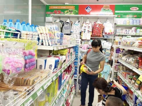 Convenience stores help domestic retailers compete with foreign rivals