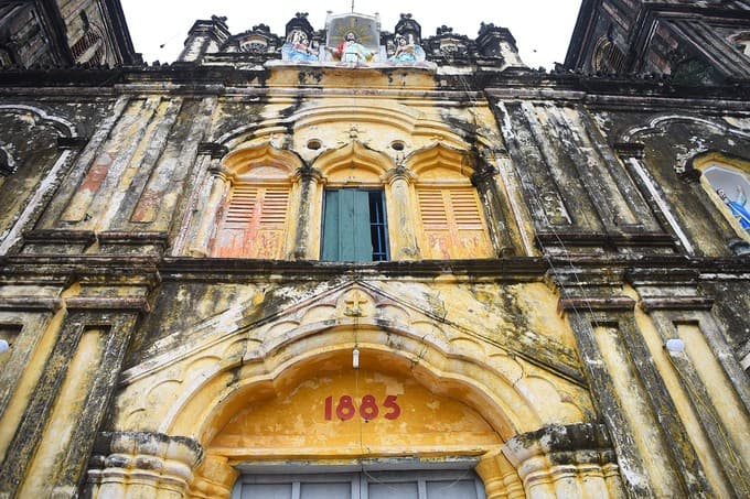 Parishioners endorse plan to dismantle, rebuild 135-year-old church