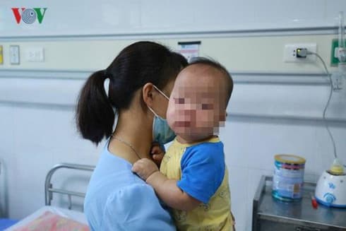 Drastic measures in place to prevent further spread of measles in Hanoi