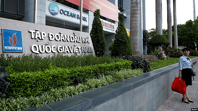 PetroVietnam subsidiaries told not to close OceanBank deposits