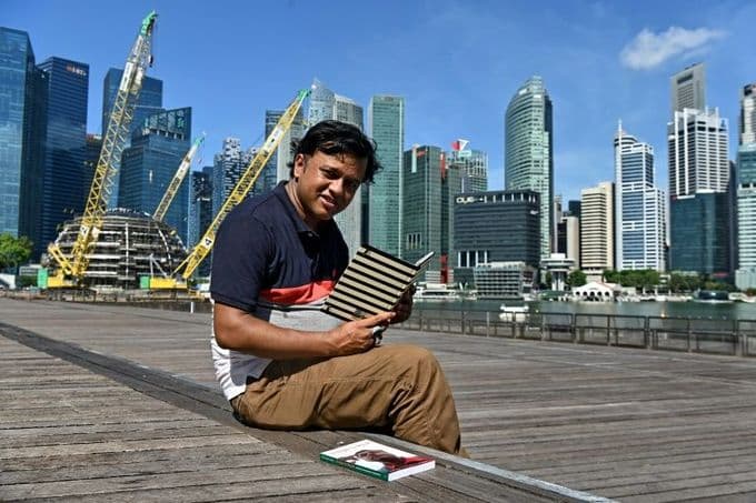 Bangladeshi's diary spotlights Singapore migrant struggles