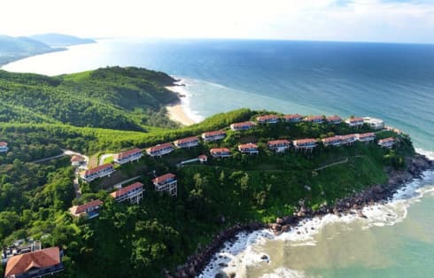 Chan May-Lang Co economic zone attracts 21 tourism projects