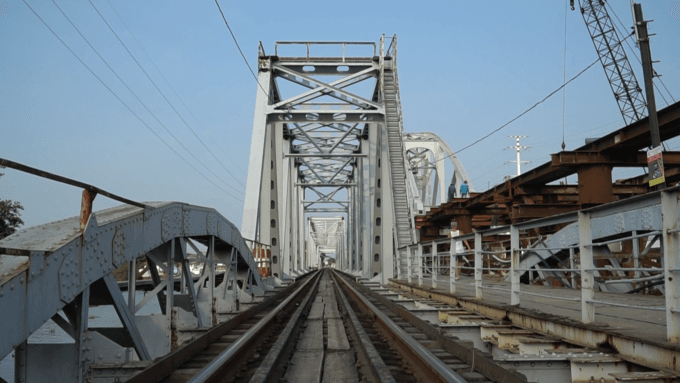 Don’t dismantle, preserve parts of historic rail bridge: Saigon culture department