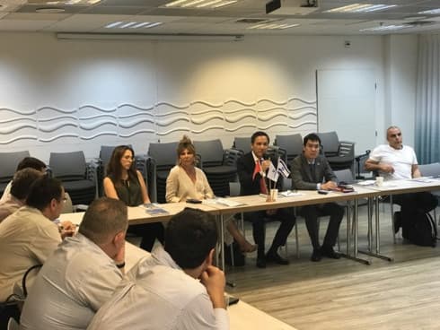 Israeli companies study investment opportunities in Vietnam