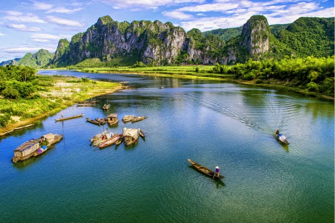 Prominent YouTubers to vlog about Vietnam’s Kingdom of Caves