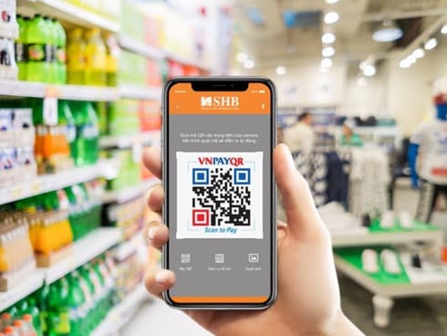 Vietnam looks to develop cashless payment