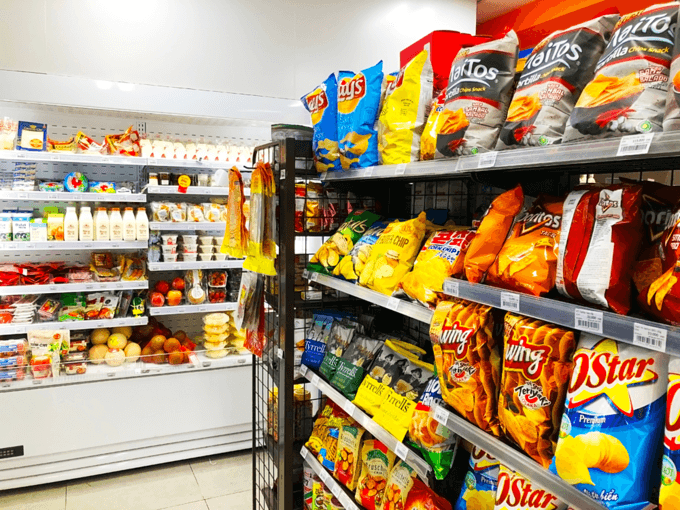 Vietnames retailers expanding faster than foreign peers