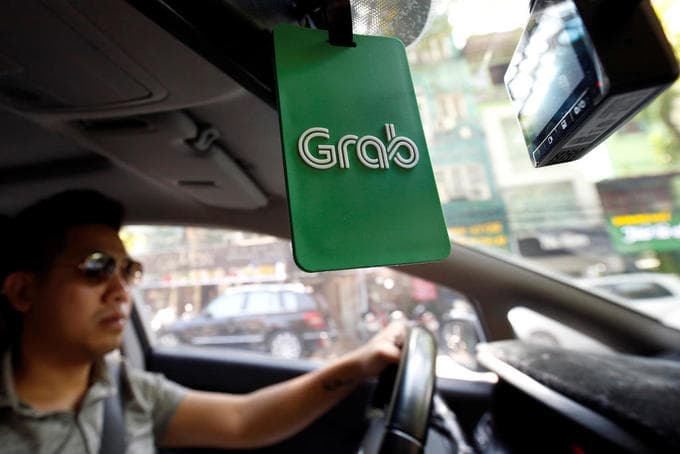 Transport ministry wants to treat ride-hailing firms like taxis until law enacted