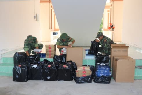 Large haul of smuggled cigarettes seized in An Giang province