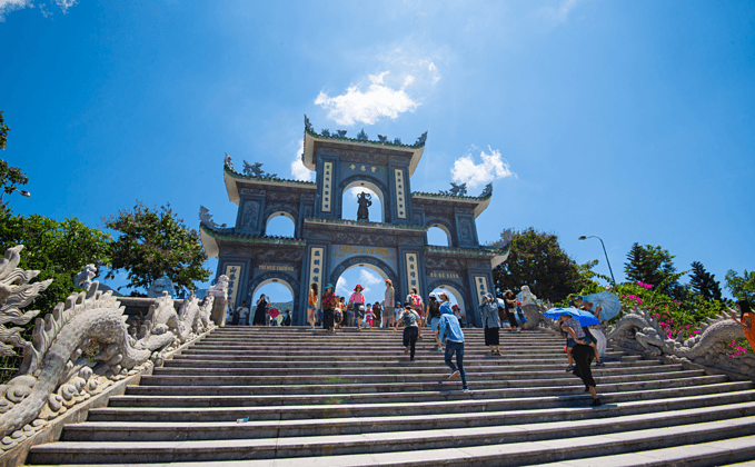As Thai visitor numbers soar, more flights take off to Vietnam