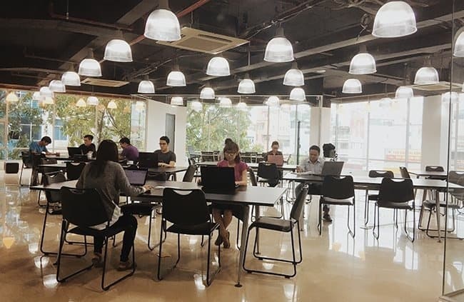 Investors pledge $425 million at Vietnam Venture Summit 2019