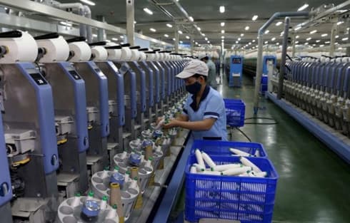 Fitch Ratings: Vietnam succeeds in lowering public debt