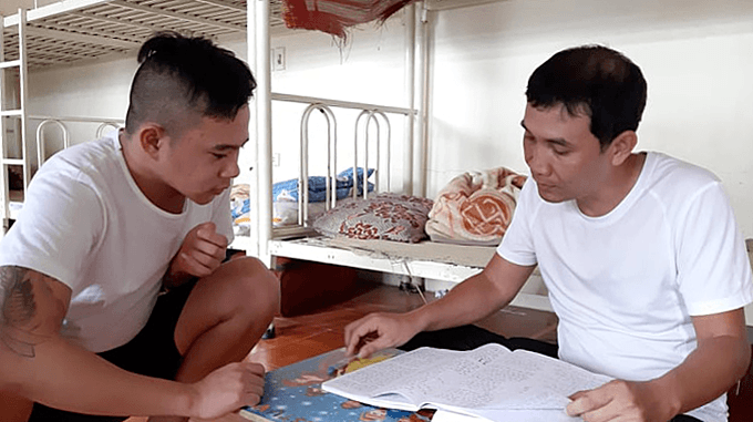 An addict returns to rehab after kicking his habit