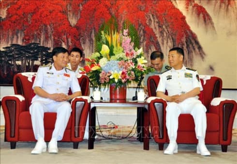 High-ranking naval delegation visits China