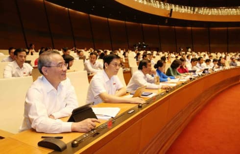 Lawmakers approve two important resolutions