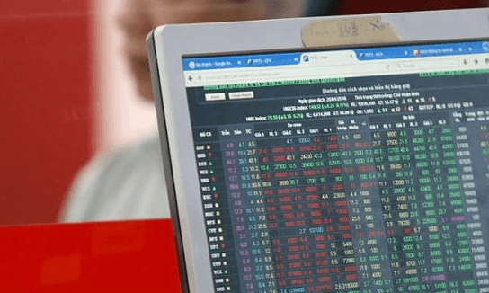 Singapore investment firm fined for pre-emptive transaction