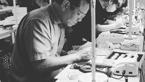 20-year-old Vietnamese laboratory offers dental craftsmanship