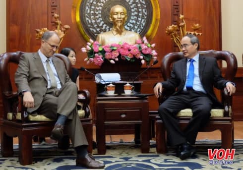 HCM City leader hosts outgoing German ambassador