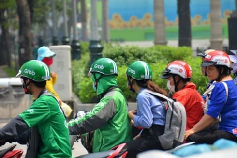 E-hailing apps expand to e-payment services