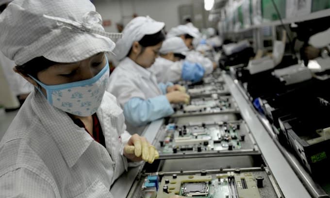Electronics giant Foxconn mulls TV screen plant in Vietnam