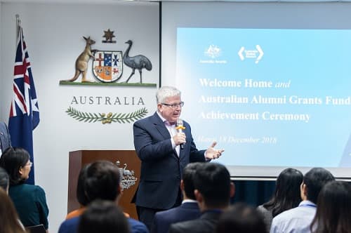 Vietnam, Australia boost senior official training