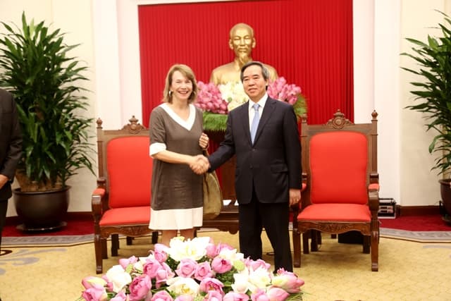 Vietnam Business Forum’s contributions praised