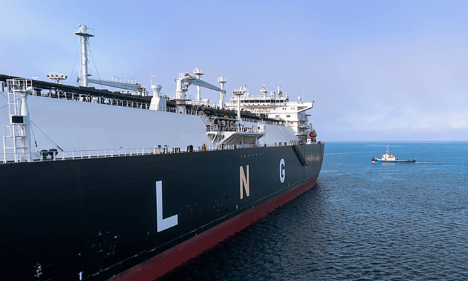 Vietnam first LNG terminal likely on stream by 2022