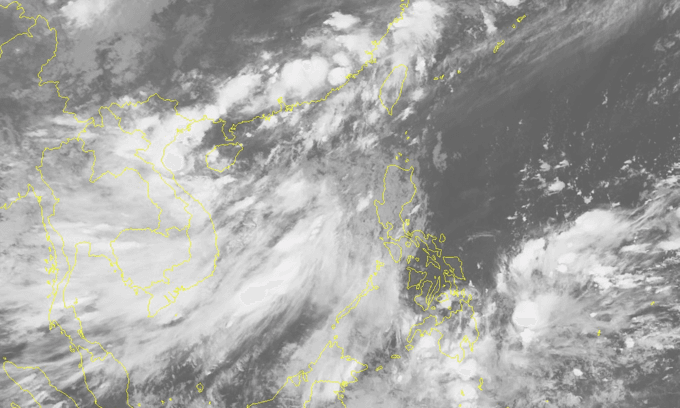 Tropical storm heading towards northern Vietnam