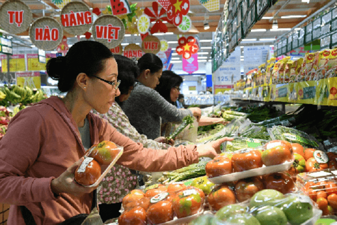 Low inflation prompts push to increase public service prices