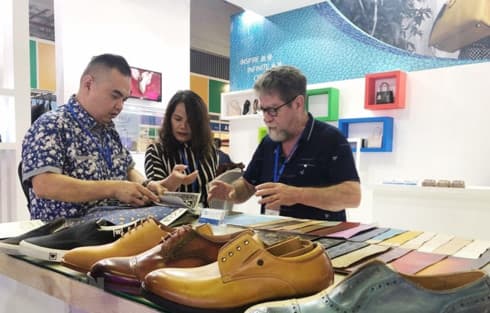 International leather and shoes expos open in HCM City